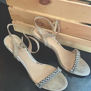 Jewel Badgley Mischka Heels- Size 9.5